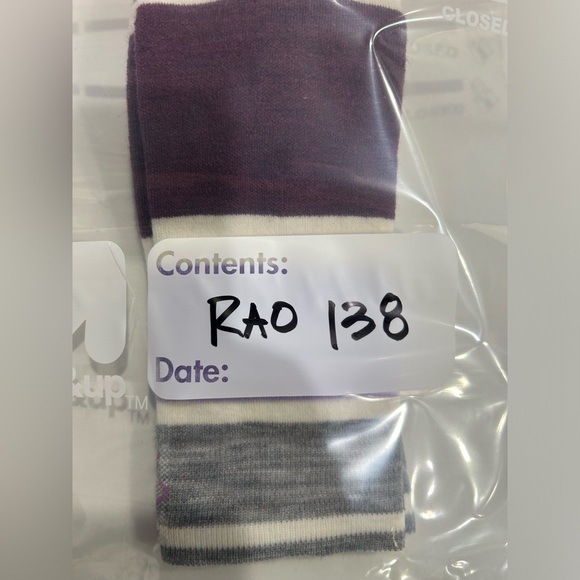 Smartwool Women's Large Snowboard OTC Socks Targeted Cushion White Purple NWT - Picture 4 of 6
